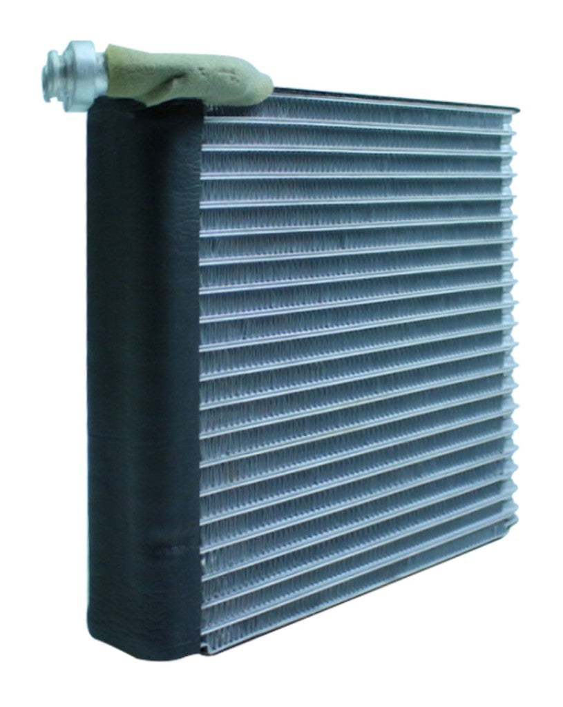 SKU 410746.VM - Evaporador Toyota Hilux SW4 /SRV 2004>