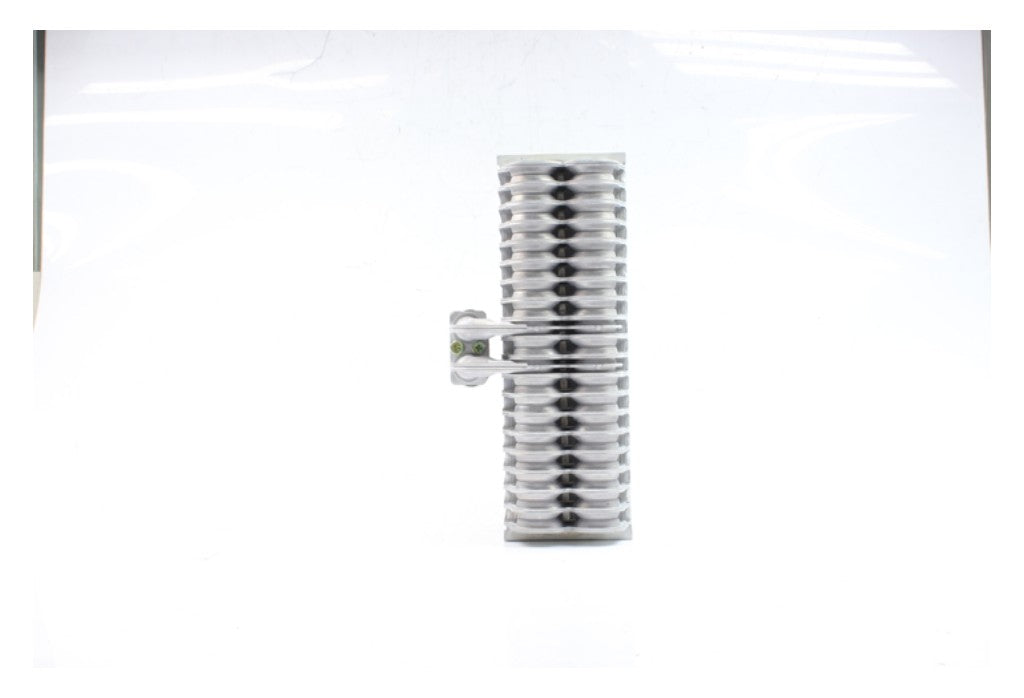 SKU 410141.VM - Evaporador Caterpillar 320C Pa Carregadeira